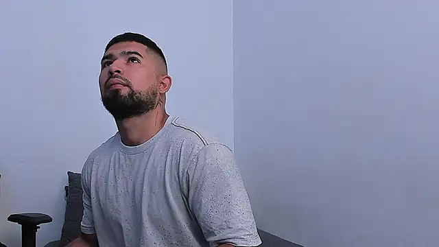 ethaanjones online show from February 2025 04:57:01 PM