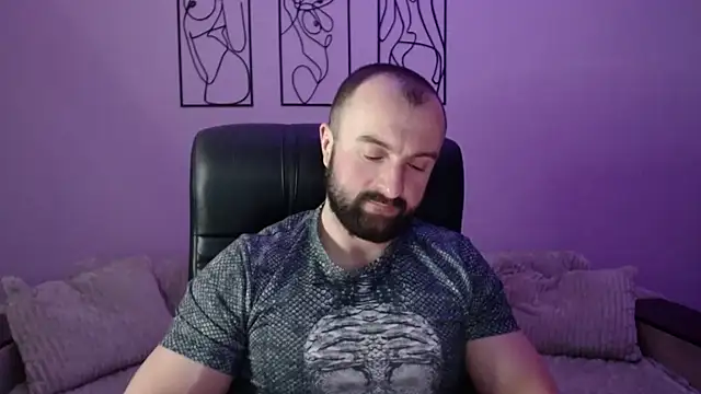 brindlefly6969 online show from February 2026 11:57:02 AM