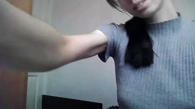 ElizaSwon online show from September 2025 01:36:02 PM