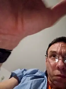 Iliketocooksquirt25 online show from February 2026 06:57:02 AM