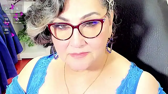 Snapshot of cataleya_mom chatting on February 2026 03:32:02 AM cataleya mom online show from February 2026 03:32:02 AM