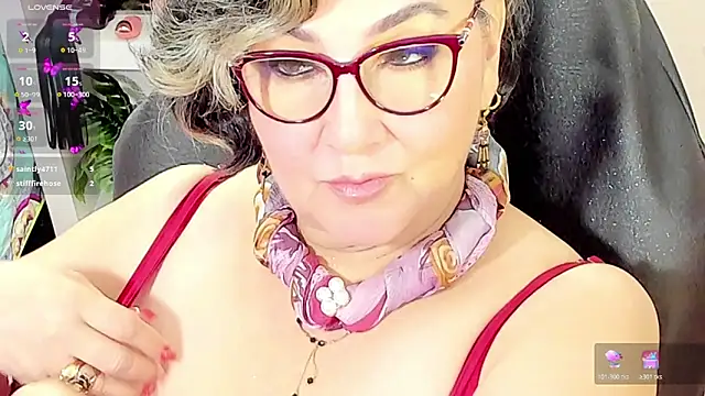 Snapshot of cataleya_mom chatting on February 2026 02:07:02 AM cataleya mom online show from February 2026 02:07:02 AM