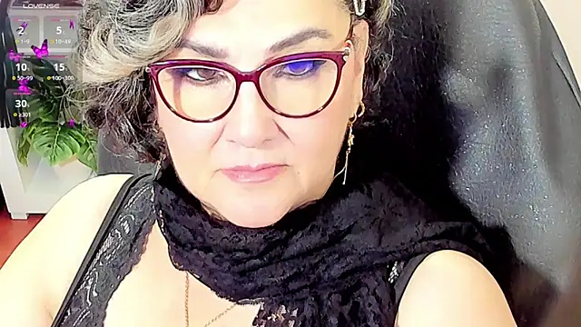 Snapshot of cataleya_mom chatting on February 2026 05:04:01 AM cataleya mom online show from February 2026 05:04:01 AM