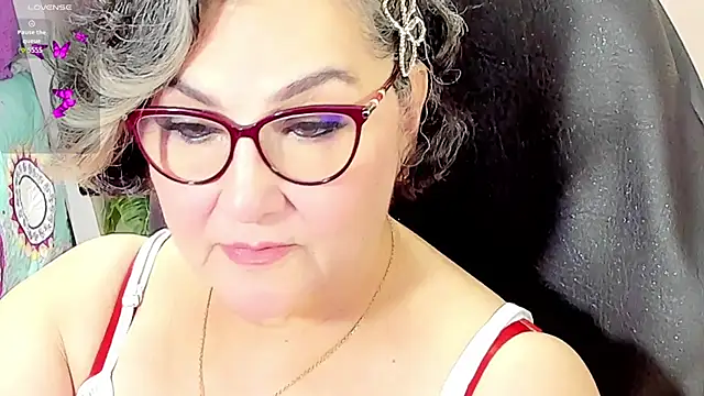 Snapshot of cataleya_mom chatting on February 2026 02:54:01 AM cataleya mom online show from February 2026 02:54:01 AM