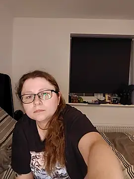 Kiarassecrets online show from March 2026 08:57:02 PM