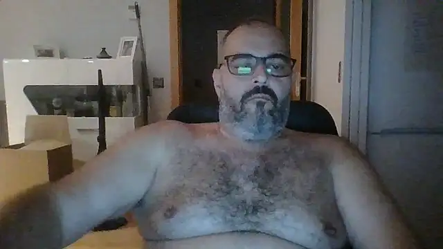 Snapshot of templar2303 chatting on October 2025 09:04:01 PM templar2303 online show from October 2025 09:04:01 PM