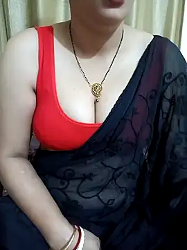 Snapshot of Priya_Boudi chatting on January 2025 01:10:01 AM Priya Boudi online show from January 2025 01:10:01 AM