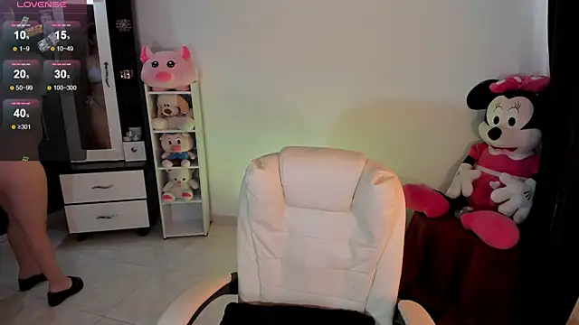 chloejones   online show from February 2025 09:11:02 PM