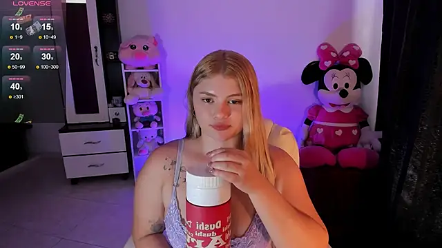 chloejones   online show from February 2025 03:32:02 PM