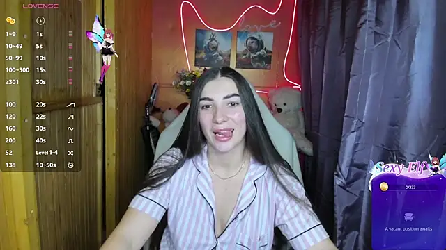 Snapshot of Fiery_Brunette_ chatting on January 2025 12:05:01 PM Fiery Brunette  online show from January 2025 12:05:01 PM