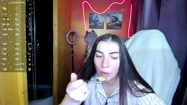 Snapshot of Fiery_Brunette_ chatting on October 2025 08:57:02 AM Fiery Brunette  online show from October 2025 08:57:02 AM