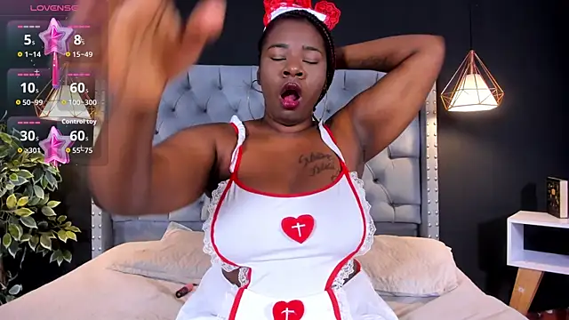 Tammy  vega  online show from October 2025 04:20:01 AM