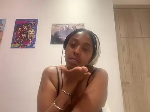 Snapshot of ChocolateCakeQueen chatting on July 2026 11:36:01 PM ChocolateCakeQueen online show from July 2026 11:36:01 PM