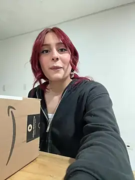 Snapshot of HazzelGray chatting on December 2024 10:32:02 PM HazzelGray online show from December 2024 10:32:02 PM