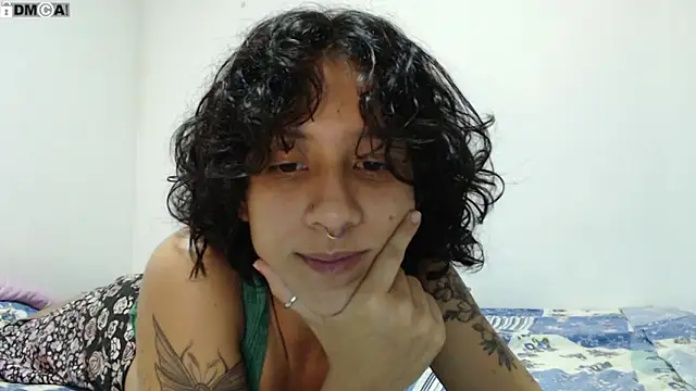 Snapshot of AlinaWoolf_ chatting on September 2025 03:55:02 AM AlinaWoolf  online show from September 2025 03:55:02 AM