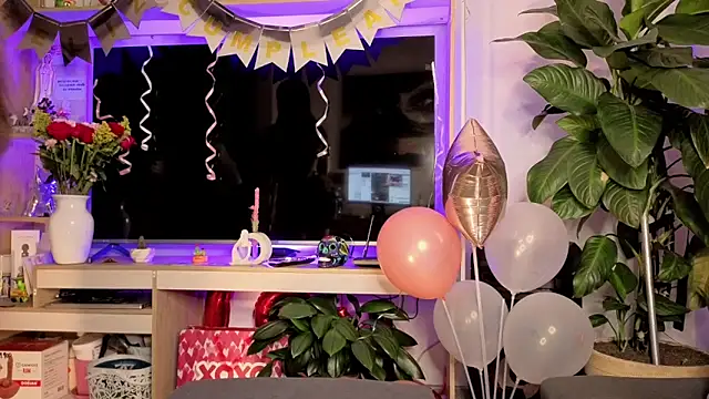 Michelle se online show from April 2026 01:42:02 AM