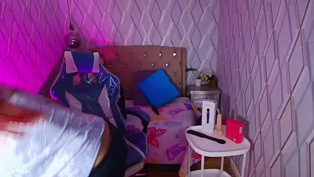 NicolleTaylor online show from March 2026 04:36:01 AM