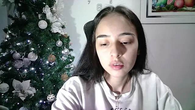 Snapshot of aineangeel chatting on December 2024 03:27:02 AM aineangeel online show from December 2024 03:27:02 AM