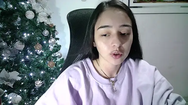 Snapshot of aineangeel chatting on December 2024 11:50:01 PM aineangeel online show from December 2024 11:50:01 PM