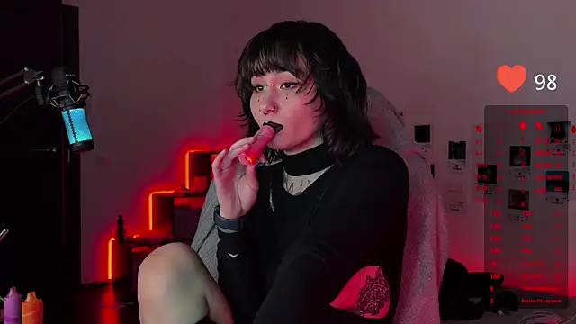 deadlysweet online show from March 2025 11:53:01 PM