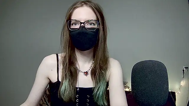 amber candyfloss online show from December 2025 04:10:01 AM