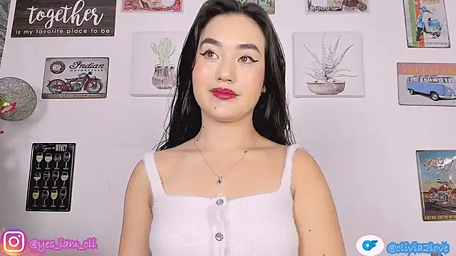 olivia22love online show from October 2025 12:48:02 PM