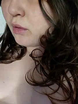 Snapshot of BlackCurly chatting on April 2026 07:00:02 PM BlackCurly online show from April 2026 07:00:02 PM