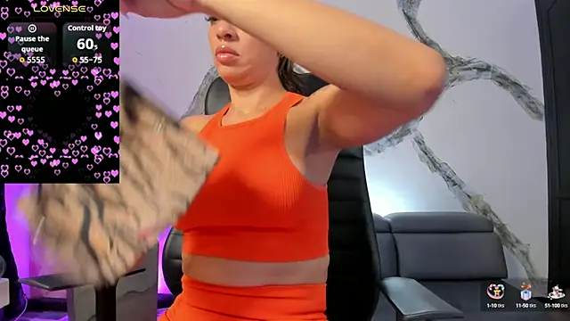 AnaRuiz online show from September 2025 03:01:02 PM