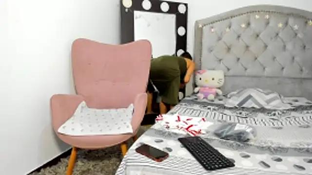 AnaRuiz online show from January 2026 07:28:02 PM