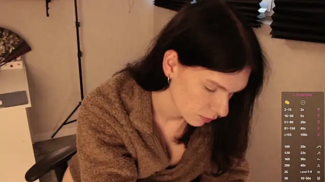 carthylovvve online show from February 2025 02:32:02 PM