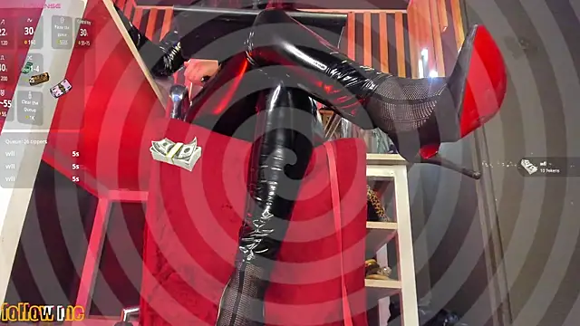 Snapshot of shaaroon_gold chatting on February 2025 10:40:02 PM shaaroon gold online show from February 2025 10:40:02 PM