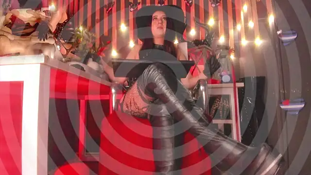 Snapshot of shaaroon_gold chatting on March 2025 12:21:02 AM shaaroon gold online show from March 2025 12:21:02 AM