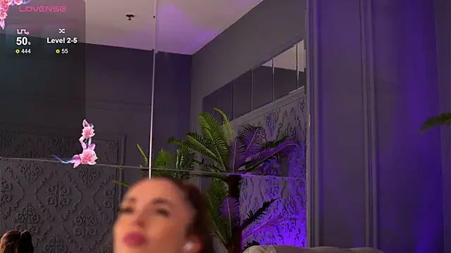 EsmeAinsley online show from December 2024 03:25:02 AM