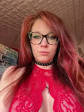 Snapshot of die-EinHORNY-WG chatting on April 2026 01:58:02 PM die-EinHORNY-WG online show from April 2026 01:58:02 PM