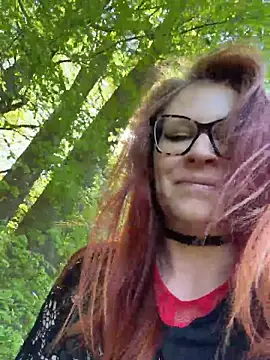 Snapshot of die-EinHORNY-WG chatting on April 2026 09:12:01 AM die-EinHORNY-WG online show from April 2026 09:12:01 AM