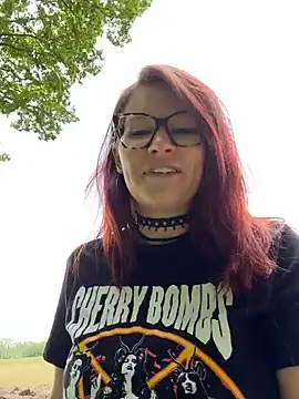 Snapshot of die-EinHORNY-WG chatting on May 2026 10:54:01 AM die-EinHORNY-WG online show from May 2026 10:54:01 AM