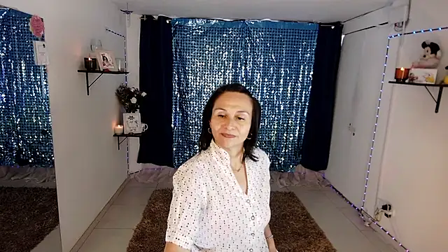 lollita 23  online show from March 2026 07:08:01 PM