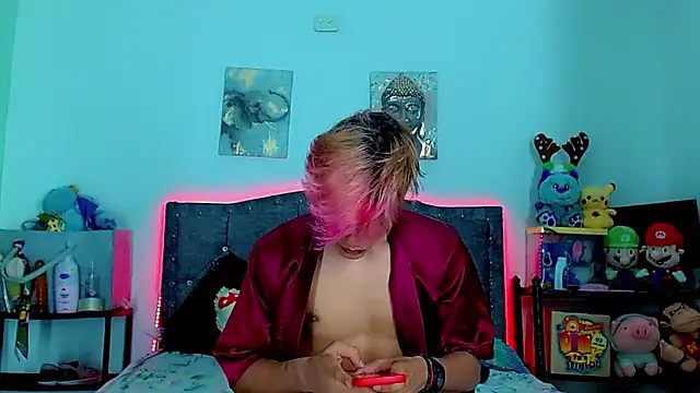 Liamscott  online show from December 2025 11:34:02 PM