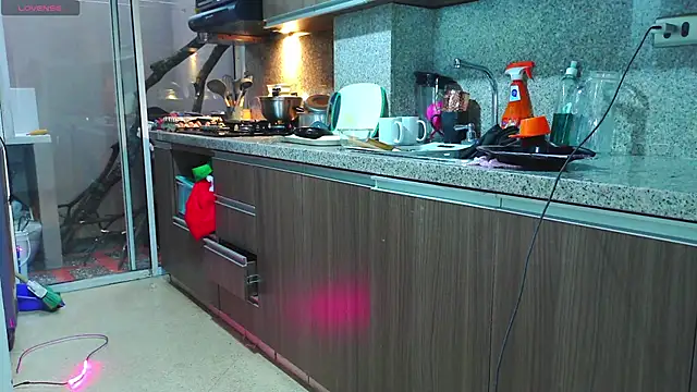 purple em69 online show from December 2024 10:27:02 PM