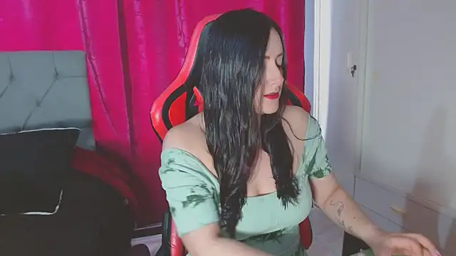 Noamartin  online show from November 2025 08:55:01 PM