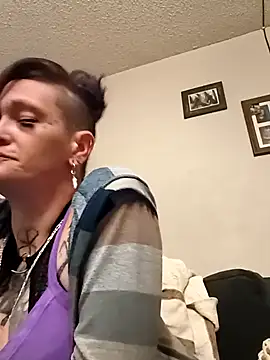 renegade vyxxen online show from February 2026 02:53:01 AM