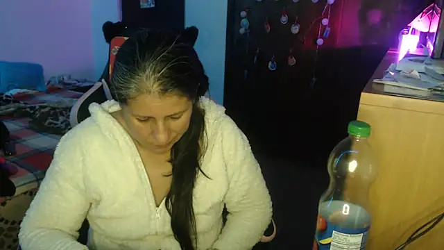 LucifernandaSw online show from April 2026 11:29:02 PM