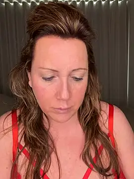 xsexycurvymilf online show from February 2026 03:19:01 PM