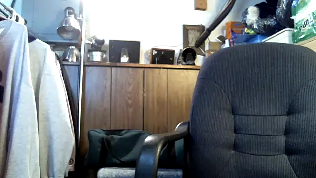 handsomeguy0729 online show from January 2025 05:12:02 PM