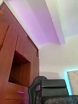 ivannapretyts online show from November 2025 04:17:02 PM