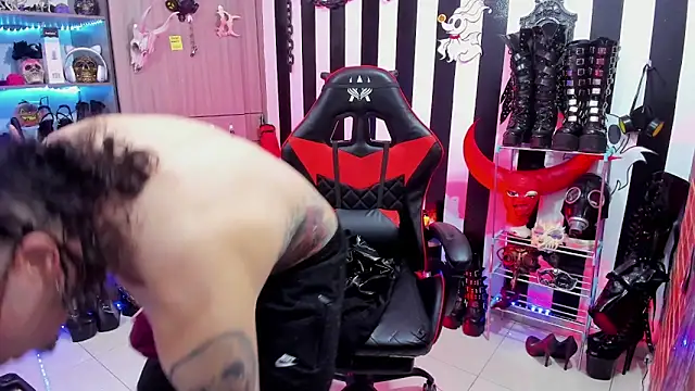 daven56 online show from September 2025 01:13:01 PM