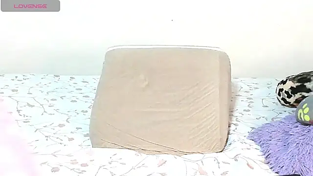 naughtty mommy online show from March 2025 02:39:02 AM