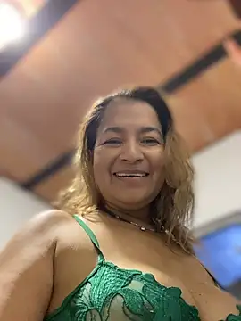 Snapshot of Jlo_69 chatting on April 2026 01:51:01 AM Jlo 69 online show from April 2026 01:51:01 AM