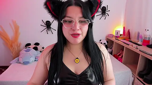 catha cat online show from October 2025 06:31:02 PM