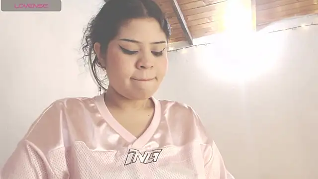 Amara18  online show from April 2026 04:45:02 AM